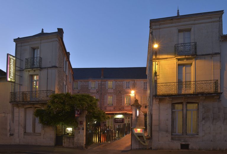 DSC_1000sb165250-3-2048x1393